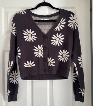 Hollister Daisy Cardigan Sweater Womens XXS Button Front Dark‎ Gray Knit Floral thumbnail 1