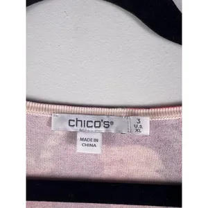 Chico’s Floral Knit Top Size 3 US XL Purple Long Sleeve V Neck Paisley thumbnail 2