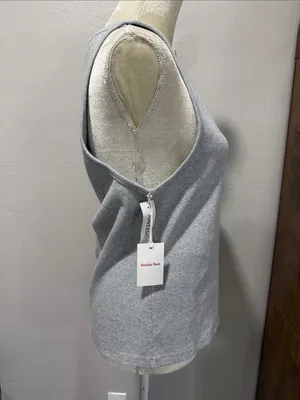NWT Aritzia Sunday Best Light Gray Ribbed Scoop Neck Tank thumbnail 4
