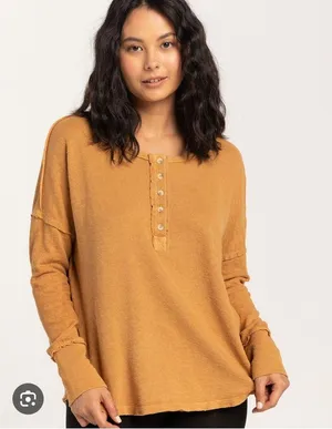 • Billabong • Women’s Anyday Henley Top Size Small thumbnail 5