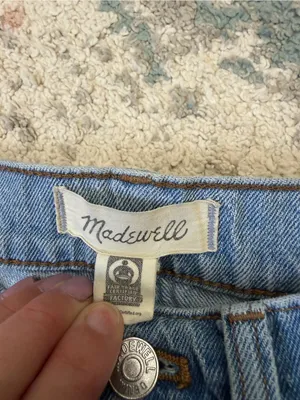 Madewell The Perfect Vintage Jean 24P Light Wash Distressed thumbnail 4