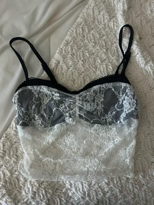 SHEIN Black and white lace top thumbnail 1