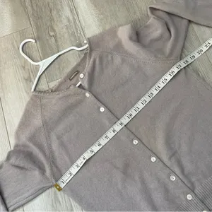 Minimalist Cashmere Cardigan crop button womens Beige (large) basic soft comfy Gray thumbnail 3