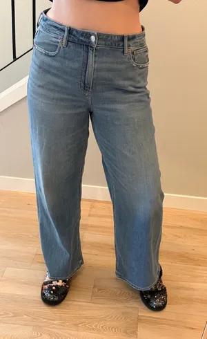 American Eagle Outfitters super high rise baggy wide leg blue jeans thumbnail 1