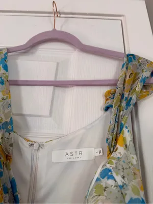 Astr the Label Sleeveless Floral Yellow Blue Maxi Dress Mock Neck Summer Wedding thumbnail 6
