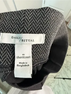 Daily Ritual Women’s Herringbone Leggings Medium Short Gray Pull-On Stretch thumbnail 5