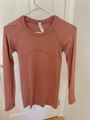 Lululemon Swiftly Tech Long Sleeve thumbnail 2