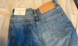 hi rise Wide Leg Jeans thumbnail 3