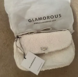 ASOS New Teddy Bag With Pockets And Magnetic Close thumbnail 5