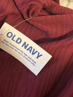 Old Navy Seamless Jacquard Mock- Neck Half-Zip Top thumbnail 4