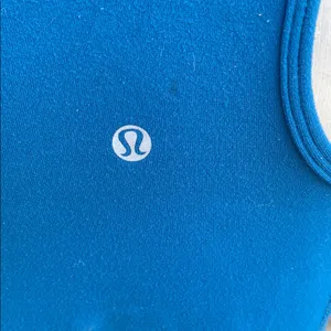 Lululemon Fitted Blue Racerback Tank Top Size 4/6 thumbnail 5