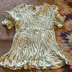 Thml small green and white blouse thumbnail 1