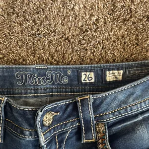 Miss Me Indigo Denim Capris thumbnail 2