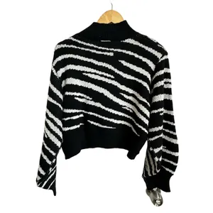Princess Polly Zebra Print Cropped Mock Neck Sweater Black White S‎ M thumbnail 4