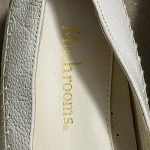 Mushrooms Womens 10W White Leather Pastel Woven Loafers Hook Loop Flats F02 thumbnail 6