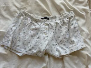 Brandy Melville Shorts thumbnail 1