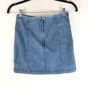 Free People Blue Medium Wash Modern Femme Denim Stretch Mini Jean Skirt Size 4 thumbnail 2