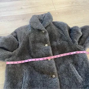 Vintage Women’s Four Button Fur Coat Bell Sleeve Size 46” Chest M/L thumbnail 2