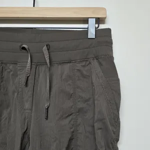 Lululemon Dance Studio Brown Ruched Athletic Pants Unlined Women's Size 8 EUC thumbnail 2