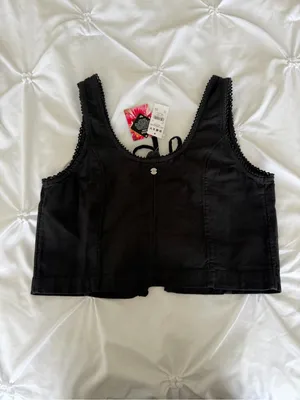 Roxy Black Lace-Edge Tie-Front Crop Top thumbnail 2