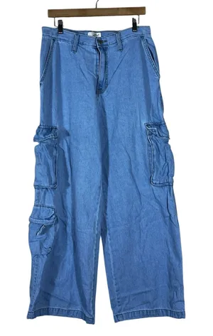 Universal Threads High Rise Wide Leg Cargo Jeans Light Wash Utility Blue Size 10R thumbnail 1