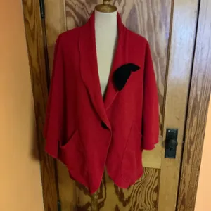 Vintage 90s Red Fleece Cape Jacket Le Moda Oversized Shawl Collar Poncho Coat thumbnail 7