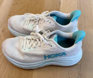 Hoka Clifton Shoes thumbnail 1