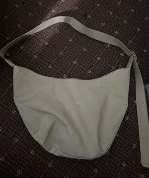 Universal Threads Cream Shoulder Bag with Adjustable Strap thumbnail 1