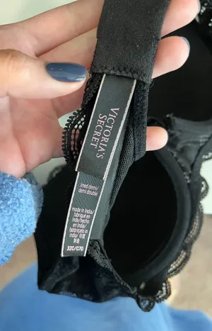 Victoria’s Secret Lined Demi Bra thumbnail 4