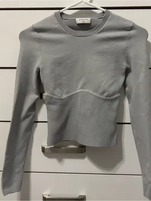 Aritzia Babaton Sculpt Empire Long Sleeve Grey thumbnail 3