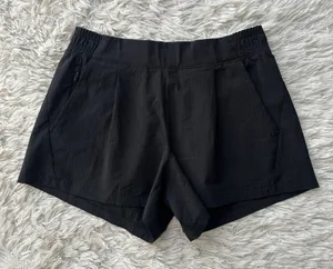 Athleta Textured Brooklyn Shorts Black Size 8 Athletic thumbnail 1