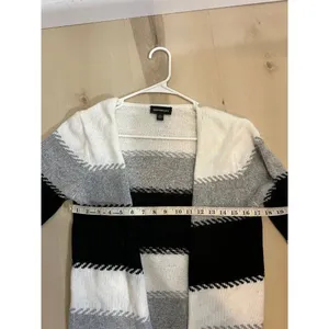 Fortune Ivy NEW Women Small Black White Color Block Long Sleeve Duster Cardigan thumbnail 9