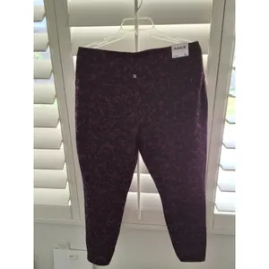 Hurley Size XL Women's Black & Purple Inside Waist Pocket Ankle Leggings NWT thumbnail 6