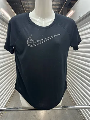 Dry fit Nike top thumbnail 2