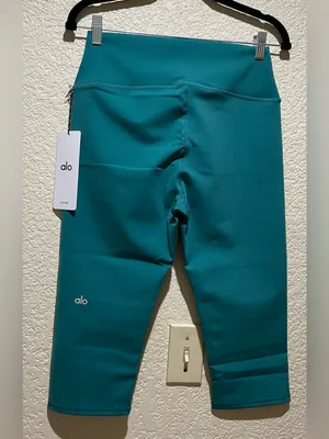 Alo Yoga NWT 16” High Waist Airbrush Capri Leggings Emerald Isle Green Size L thumbnail 5