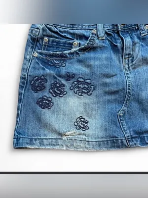 American Eagle Y2K Distressed Low Rise Denim Mini Skirt Embroidered Size 2 thumbnail 4