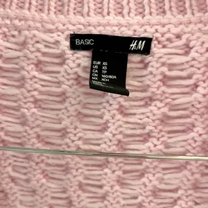 H&M Oversized Cable Knit Cardigan Bubblegum Pink Size XS thumbnail 4