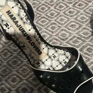 Harajuku 5" Heels Heart Stamped Size 6‎ thumbnail 6