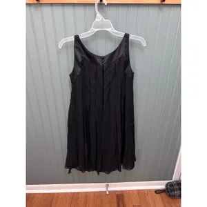 Maggy London Black 100% Silk Pleated Chiffon Cocktail Dress Sleeveless Size 4‎ thumbnail 3