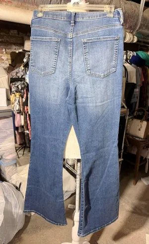 Girl•ish high rise flare 9/29 jeans wide leg new with tag Same day shipping Smoke and pets free thumbnail 3