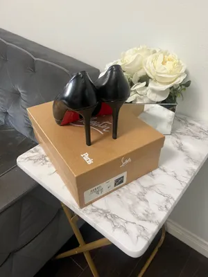 Christian Louboutin thumbnail 10