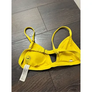 Hollister Women’s Medium Yellow Swim Top thumbnail 2