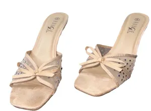 Tan kitten heels Size 8 thumbnail 2