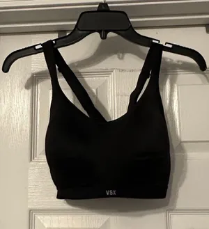 Victoria's Secret sports bra is a size 36C. thumbnail 1
