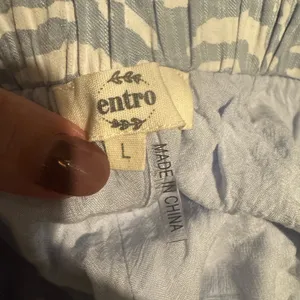 Entro boutique light blue & white tiger stripe shorts thumbnail 6