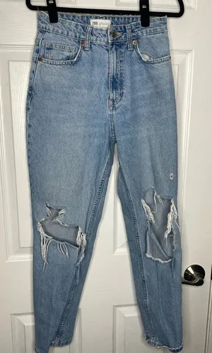 ZARA High Rise Blown Knee Straight Leg Jeans Light Wash Size‎ 4 thumbnail 1