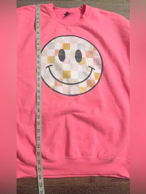 Gildan Pink Crewneck Sweatshirt with Smiley Graphic thumbnail 7