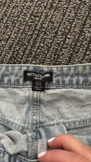 Pretty Little Thing Jean skirt thumbnail 3