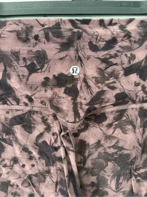 Lululemon Align High Rise 21in Cropped Leggings Mini Dusk Floral Antique Black 8 thumbnail 3
