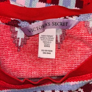 Victoria’s Secret Christmas Pajama Set thumbnail 8